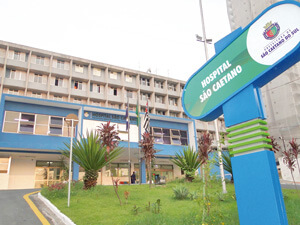  Mesa trata da folga de enfermeiros do Hospital Municipal de São Caetano