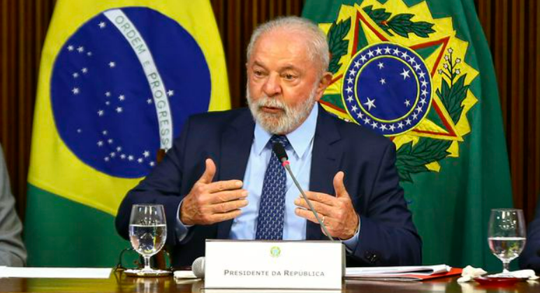 Lula anuncia subsídio do governo para garantir Piso da Enfermagem