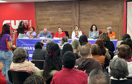 SEESP marca presença no evento de lançamento do Pacto da Campanha Permanente de Combate ao Feminicídio da CUT